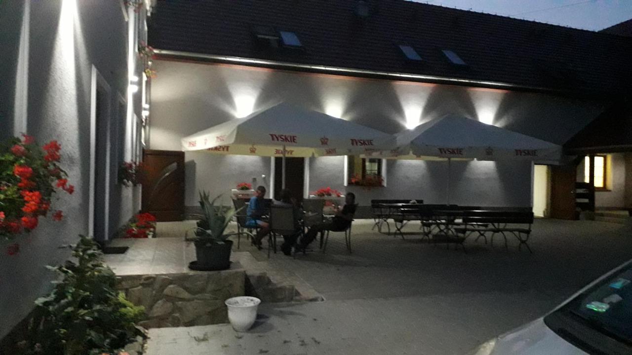 Zajazd Zacheta Каменна-Гура Экстерьер фото
