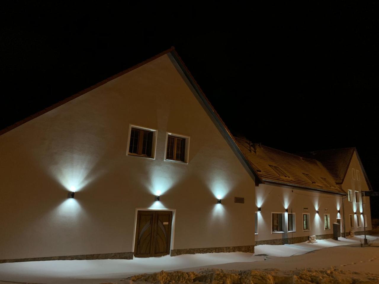 Zajazd Zacheta Каменна-Гура Экстерьер фото
